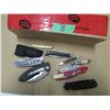 Image 1 : ASSORTMENT OF KNIVES