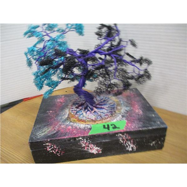 COLLECTIBLE:  LARGE TREE WIRE ART ORNAMENT