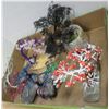 Image 1 : COLLECTIBLE:  BOX C/W 5 PIECES OF TREE WIRE ART