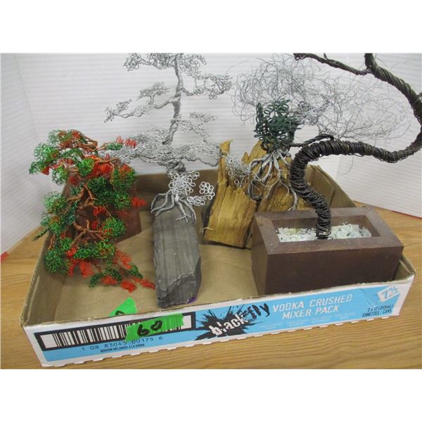 COLLECTIBLE:  FLAT C/W 4 WIRE ART ORNAMENTS