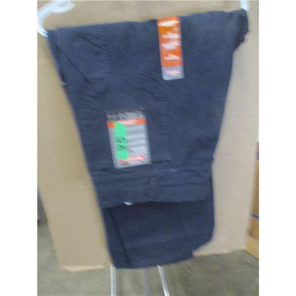 NEW:  DICKIE'S WORK PANTS (SIZE 44 X 30)