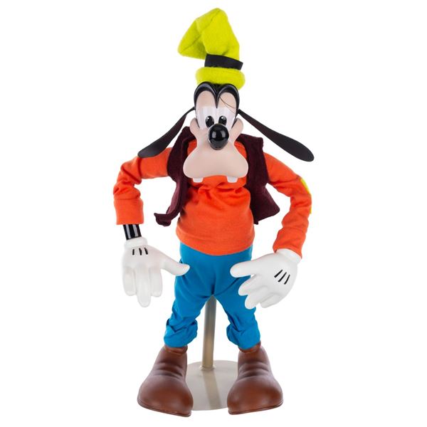 A Goofy Franklin Mint Porcelain Figure.