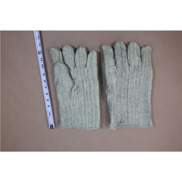 PAIRE DE GANTS EN TISSU TAILLE: LRG