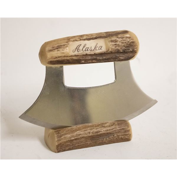 VINTAGE BONE HANDLE / STAND ESKIMO ULU KNIFE