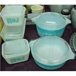 Five Covered Pyrex Dishes, Tour