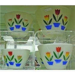 Set Of 4 Nesting Bowls - Tulip Pattern On Ivory By Fire King