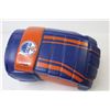 Image 3 : Oilers Hockey Glove Beer Cozy