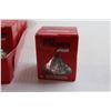Image 2 : (18) Large Hershey's Kisses - Sealed