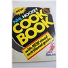 Image 3 : (2) Cookbooks - NHL, Hungry Girl