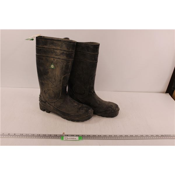 Itasca CSA Steel Toe PVC Boots - Size US 11 (Price Tag Still On)