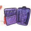 Image 7 : *Toddler Swing & Large Tracker Luggage Piece Broken Zipper Stuck Extendable Pull Handle (As is Condi