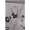 Image 4 : Various Jewelry (Bracelets, Earrings, Necklaces)