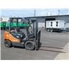 Image 2 : (866782) 2014 Doosan G30P-5 Forklift w/ 6-Foot Forks (Starts & Runs - See Video)