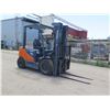 Image 2 : (866733) 2013 Doosan D30S-5 Forklift (Starts & Runs - See Video)
