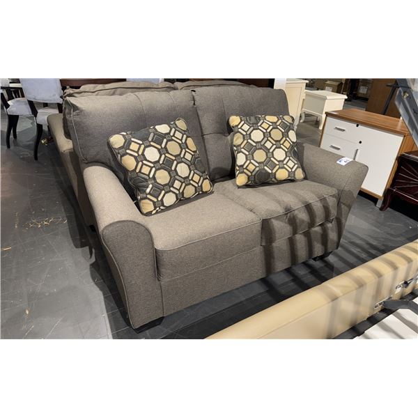 LOVESEAT WITH THROW CUSHIONS