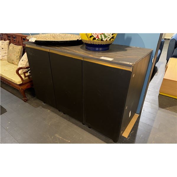 DEKTON KITCHEN CABINET WITH COUNTERTOP