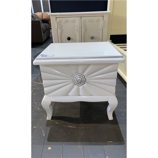 NIGHTSTAND
