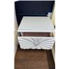 Image 2 : PAIR OF NIGHTSTANDS