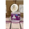 Image 2 : 5 BOXES OF LED BRIGHTS 18WATT 2700K BULBS