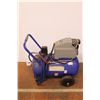Image 8 : *Michelin 1.1 HP Air Compressor - Works, (1) Flat Wheel, with Tools