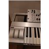 Image 2 : *Electric Keyboard - Untested