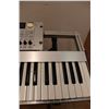 Image 4 : *Electric Keyboard - Untested