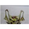 Image 2 : Art Glass Basket - 4 1/2" Tall