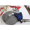 Image 5 : Hot Plates, Oven Mitts, Kitchen Items