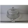 Image 1 : Glass Pedestal Covered Cake Platter