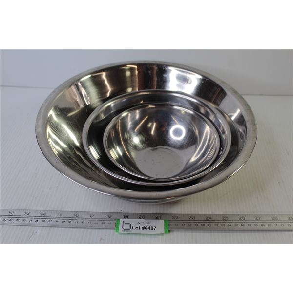 (4) Stainless Steel Mixing Bowls