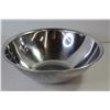 Image 2 : (4) Stainless Steel Mixing Bowls