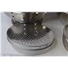 Image 3 : Stainless Steel Bowl - Metal Stainers - Food Grater