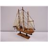Image 4 : Wood Decorative Sailboat "Maui" 9" long
