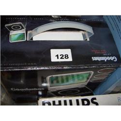 GOODMANS 6.2" PORTABLE DVD PLAYER