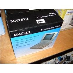 MATSUI 5" PORTABLE DVD PLAYER