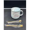 Image 1 : Mrs. Slways Right Coffee Cup and Spoons