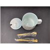 Image 3 : Mrs. Slways Right Coffee Cup and Spoons