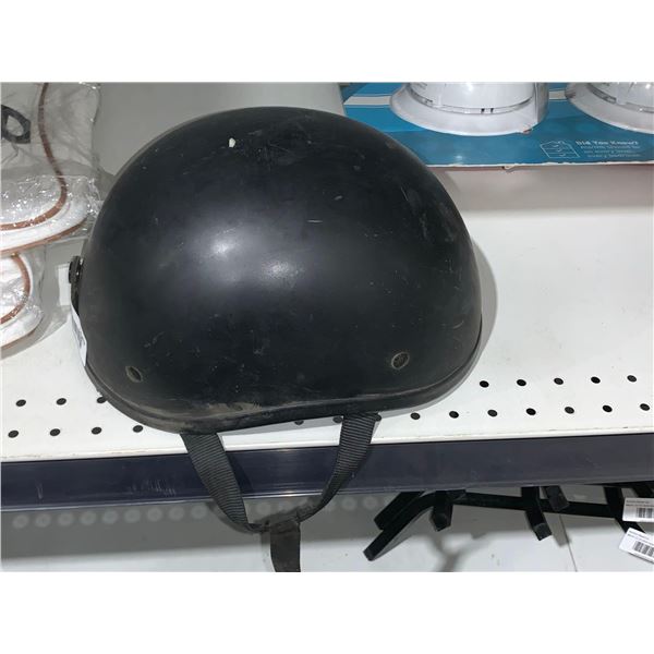 Black motorcycle helmet size XL