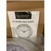 Image 3 : La Crosse technology 14" atomic wall clock