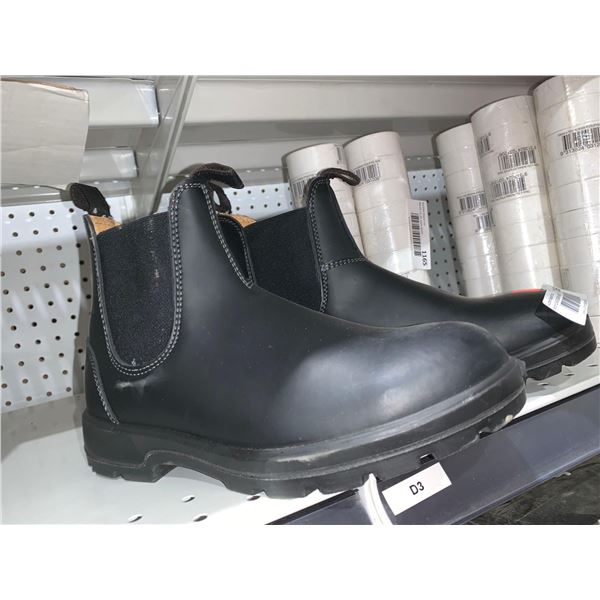 Aquatherm black slip on boots size 8