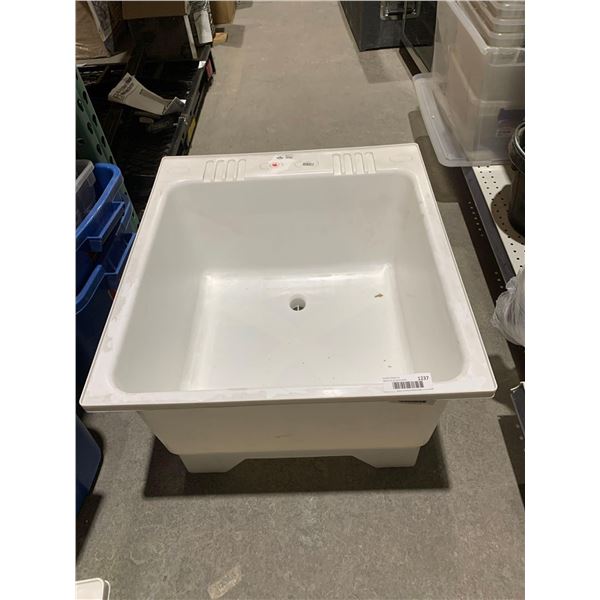 Utility Wash Basin / Laundry Sink