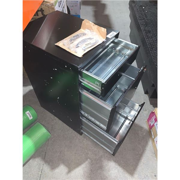 File Cabinet 18"d x 14"w x 27 1/2"h