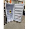 Image 6 : * NEW  Scratch & Dent * Danby DUF167A4WDD Upright Freezer
