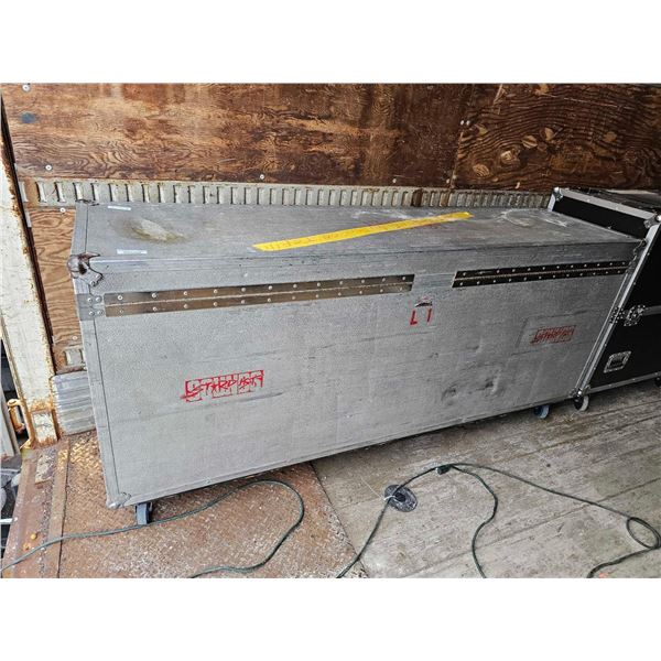 Silver Metal Roadie Case on Wheels 84x22x37"