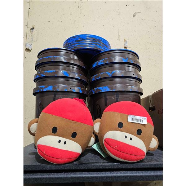 Monkey Head Toss Game