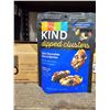 Image 2 : Kind Dipped Clusters Dark Chocolate, Nuts & Berries Snacks 8x113g