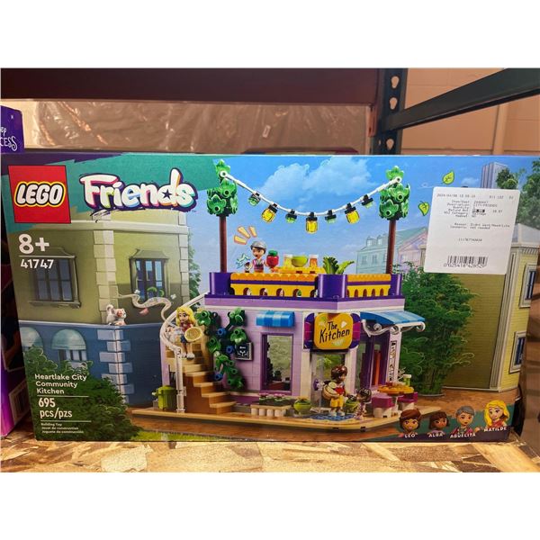 LEGO friends Heartlake city community kitchen lego set