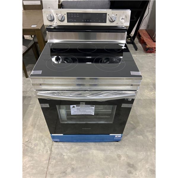 Samsung NE63A6111SS Range, 30 inch Exterior Width, Electric, 4 Burners, 6.3 cu. ft. Capacity, Storag