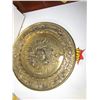 Image 1 : Round Brass Plate - Horseback Riding