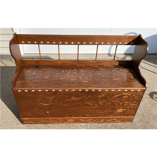 WOODEN STORAGE BENCH